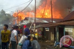 KEBAKARAN DI PELAMBUAN