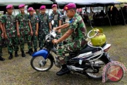 Marinir Berlatih Produk Hemat Energi