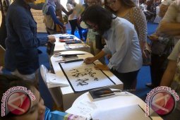 Belajar Menulis Hangul di K-Festival 2014