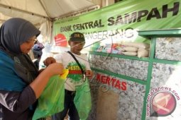 Beli Sembako Dengan Sampah