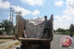 Dua Kecamatan di Penajam Mulai Salurkan Raskin