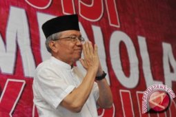 Menyelami Sastra di Rumah Puisi Taufik Ismail