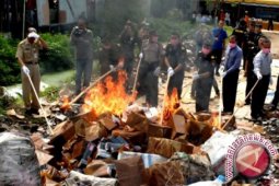 Millions of Cigarettes Exterminated in Banjarmasin