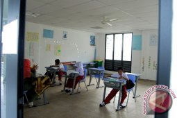 Peserta UN SD Lampageu Hanya Tiga Orang