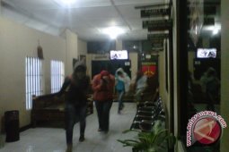 Dewan Studi Banding Soal Penertiban Salon