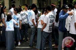 Sembilan Siswa Pangkalpinang Tidak Lulus UN