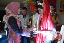 Fauziannor dan Rustiana Naga Banjar