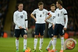 Profil Tim - Menunggu Sengatan Duet Rooney-Sturridge