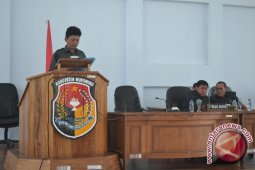 DPRD Mukomuko Terima LKPJ Bupati Tahun 2013