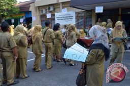 Gubernur Gorontalo Ingatkan ASN Tidak Tambah Libur