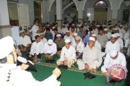 Habib Hamid: Laksanakan Shalat Secara Istiqomah