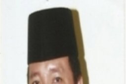 Kaya Alam Miskin Listrik