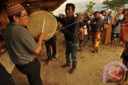 Upacara Adat Movunja