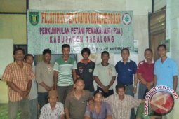 PELATIHAN PENGUATAN KELEMBAGAAN