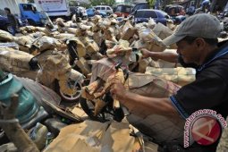 Jelang Ramadhan pengiriman motor dari Bekasi ramai