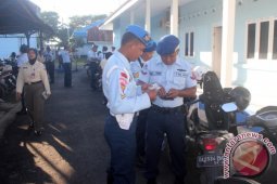 PERIKSA KELENGKAPAN KENDARAAN PERSONEL
