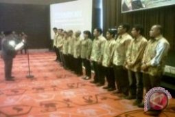 Gubernur Babel Serahkan SK Kepengurusan Formikan