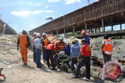 Korban Tewas Ruko Ambruk Lima Orang