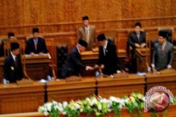Dprd Kutai Timur Sahkan Tiga Raperda