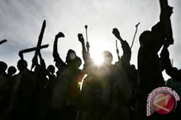 Ribuan Masyarakat Jebus Demo Kantor Gubernur Babel