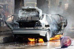 Mobil dan Pengemudi Hangus Terbakar di Koba