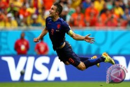 Van Persie Minta Timnya Fokus Laga Berikut