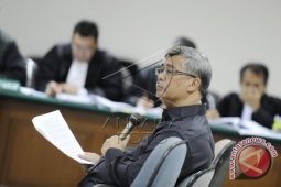 Akil: Jangan Jatuhkan Hukuman Berdasar Keinginan Pimpinan KPK