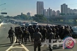 Satu cedera dalam unjuk rasa di Rio dekat Maracana