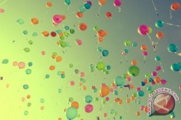 Pelajar Koba Lepas 100 Balon Cita-Cita
