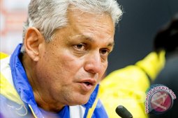 Pelatih Ekuador kecam wasit