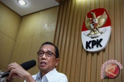 Pimpinan KPK Bantah Tetapkan Boediono Tersangka