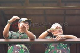 Menteri Pertahanan Pantau Latgab