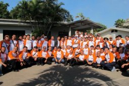 Direksi-SP Indocement bersihkan masjid sambut Ramadhan