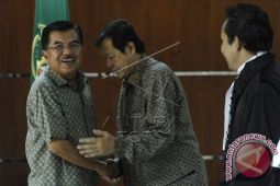 JK Saksi Meringankan Sudjadnan