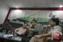 Alumni Pesantren Sesalkan "Twitter" Fahri
