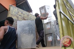 KPU Gorontalo Selesai Distribusi Logistik Ke PPS