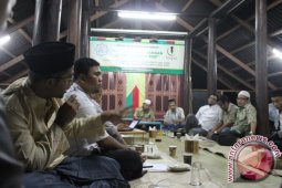 Jurnalis Aceh Santuni Anak Yatim
