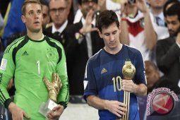 Maradona: Messi Tidak Pantas Dapat Bola Emas