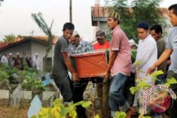 Pemakaman Korban Dibakar Oknum TNI