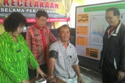 Posko Kesehatan Batu Layang Periksa Urine Sopir