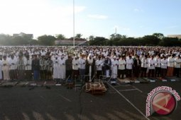 Idul Fitri - Khatib Serukan Umat Bertobat