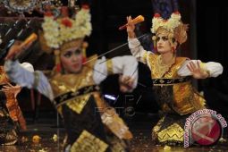 Kolaborasi Seniman Bali-AS