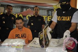 Sabu-Sabu Paket Pos