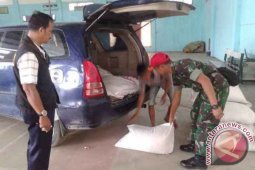 Satgas Pamtas Amankan Gula Ilegal