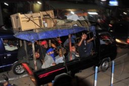Polisi larang wisatawan gunakan kendaraan bak terbuka