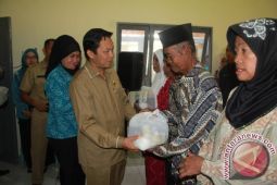 SEMBAKO DAN SARUNG