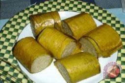 Warga Gorontalo Ramai Beli Bambu Nasi Jaha