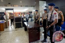 Pilpres- Polisi Amankan Demo 2.000 orang di MK