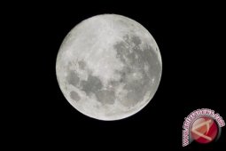 Malam Ini Fenomena "Supermoon" Melintasi Indonesia