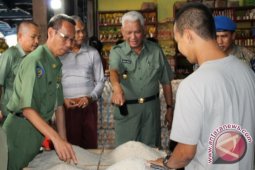 Gubernur Terima Anugerah Bintang Jasa Utama